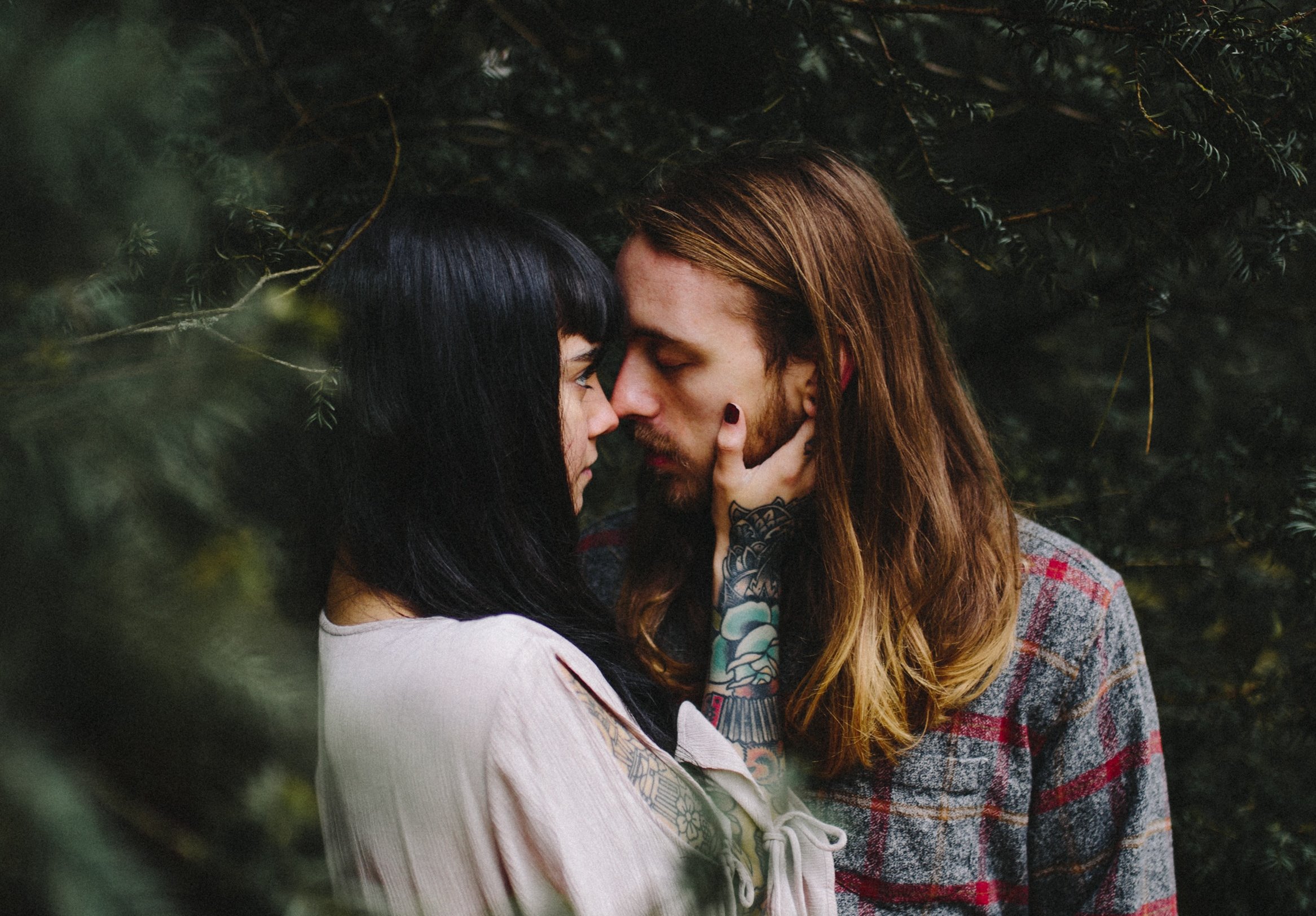 Permainan Lidah Bisa Menambah Gairah Bercinta