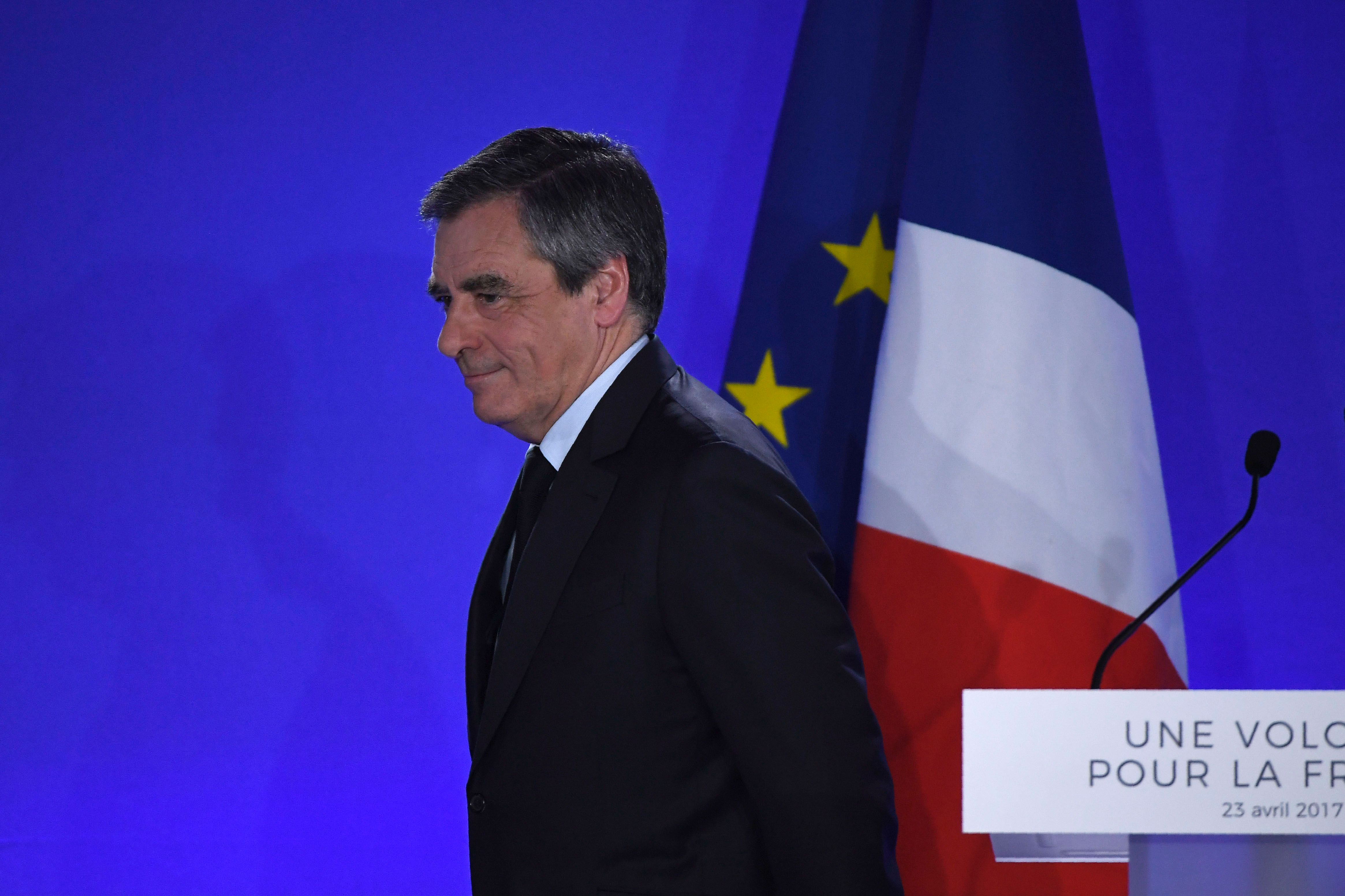 Le Pen Dituding Plagiat Pidato Francois Fillon