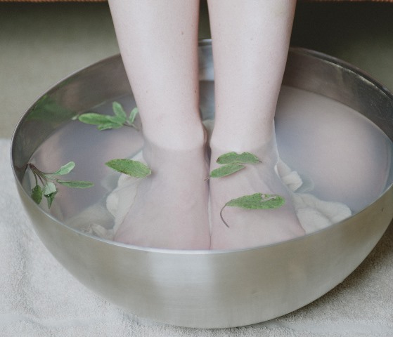 Merendam Kaki dengan Air Hangat Dapat Meningkatkan Kualitas Tidur