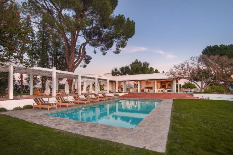 Rumah Ikonik Frank Sinatra Dijual Rp306 Miliar
