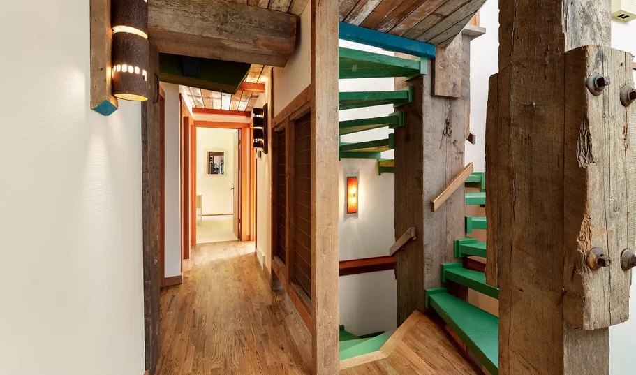 Funky House, Rumah dari Era 70an