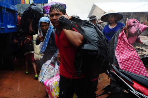 Warga Bakar Rumah Eks Gafatar, Suku Dayak Diminta tak Terprovokasi