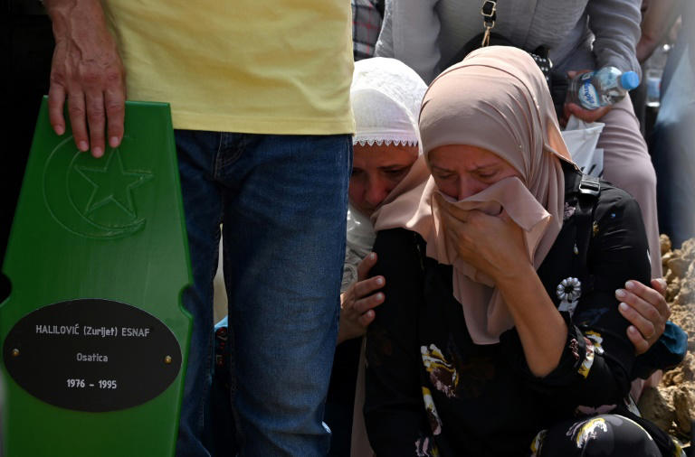 50 Sisa Jenazah Muslim Korban Genosida Bosnia akan Dikubur Secara Massal