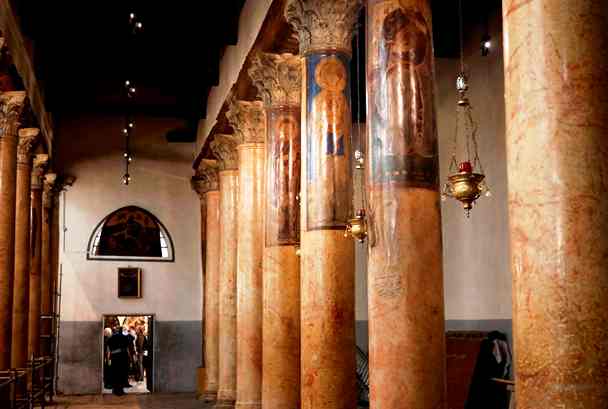 Gereja Benteng Kelahiran Yesus yang Kembali Bersinar