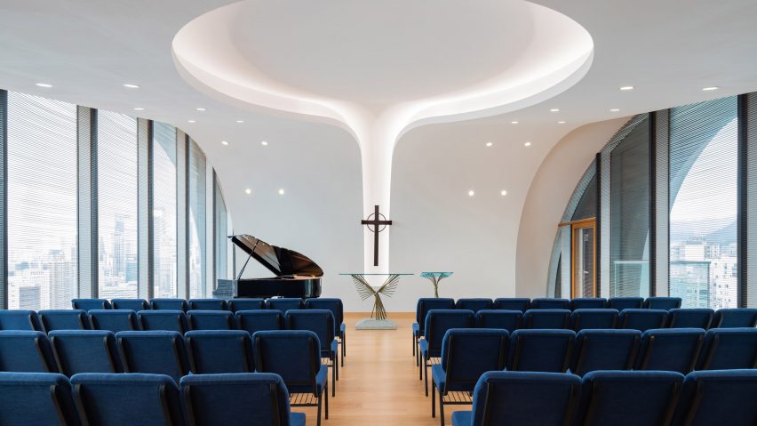 Mengintip Gereja Setinggi 21 Lantai di Hong Kong