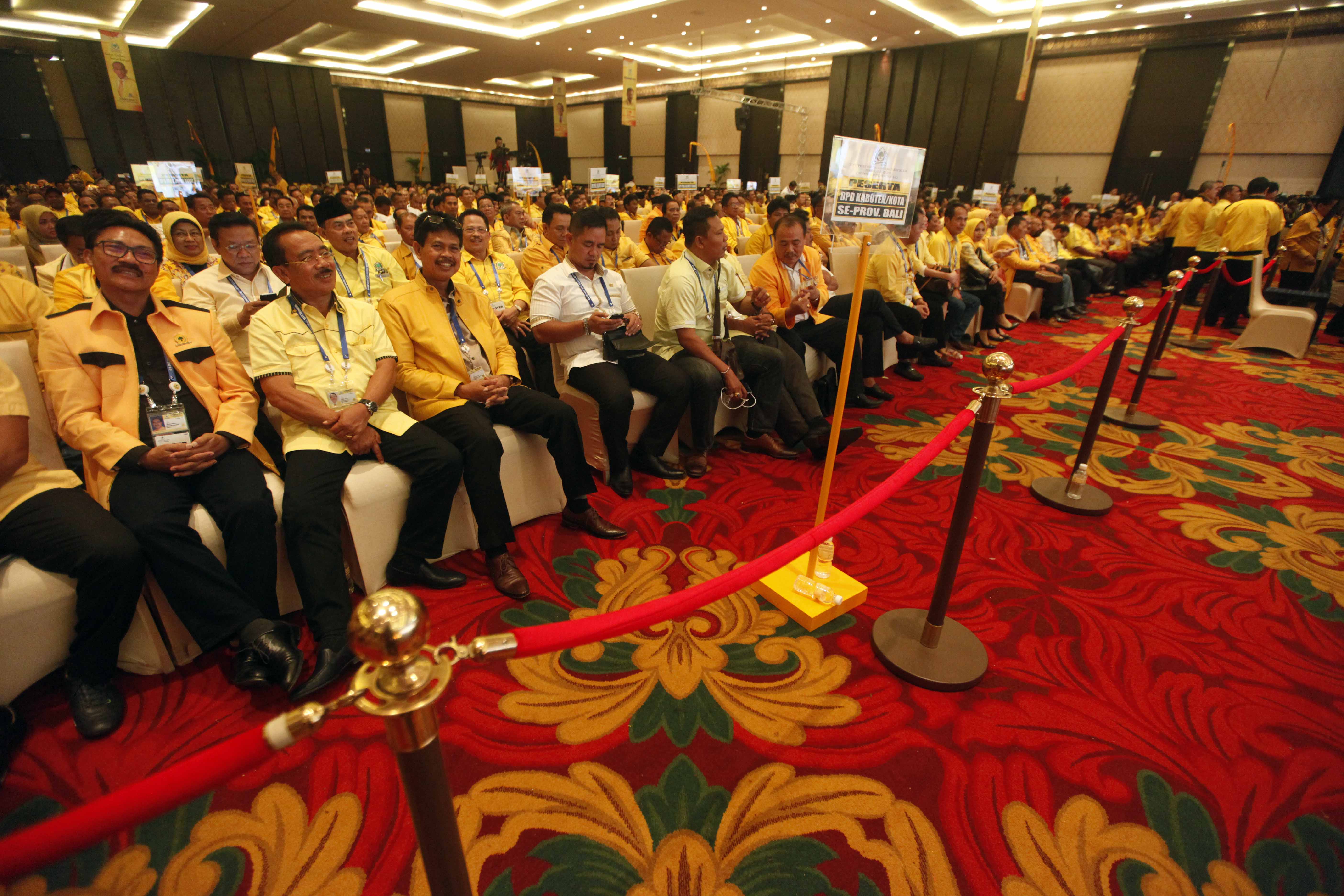 Ade Komarudin Withdraws, Setya Novanto Elected as Golkar Chairman