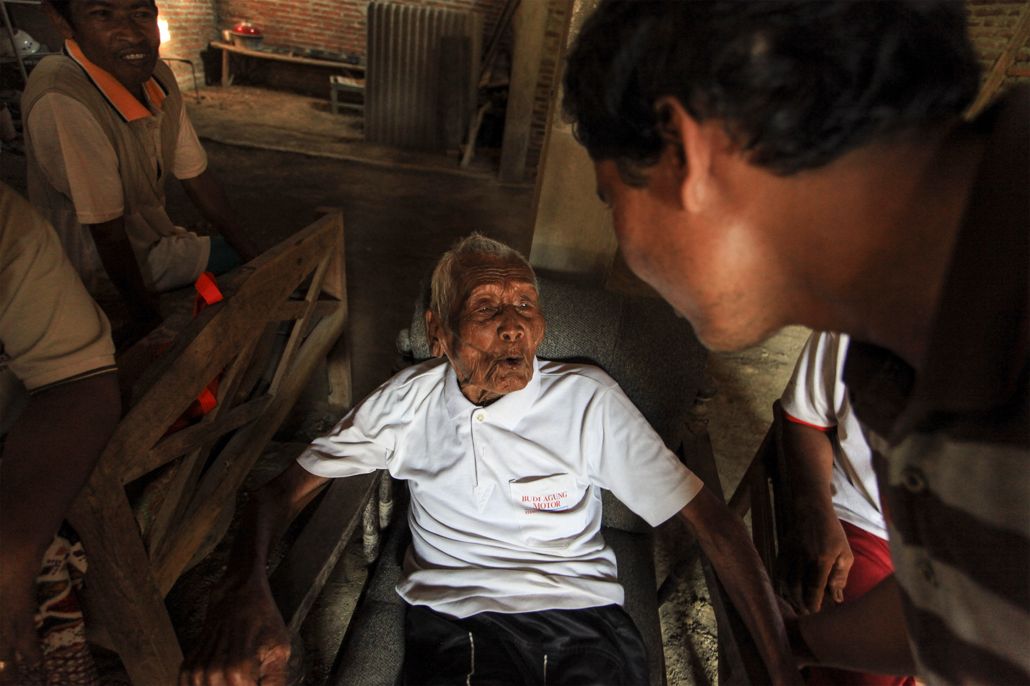 Mbah Gotho, Pria 146 Tahun Ingin Segera Meninggal