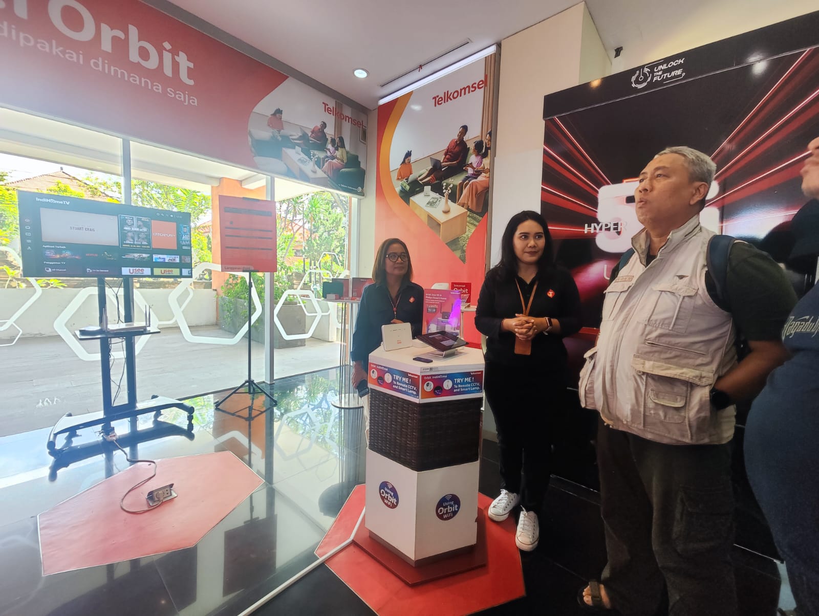Grapari Telkomsel Sediakan Layanan dan Edukasi Produk hingga Self-Service