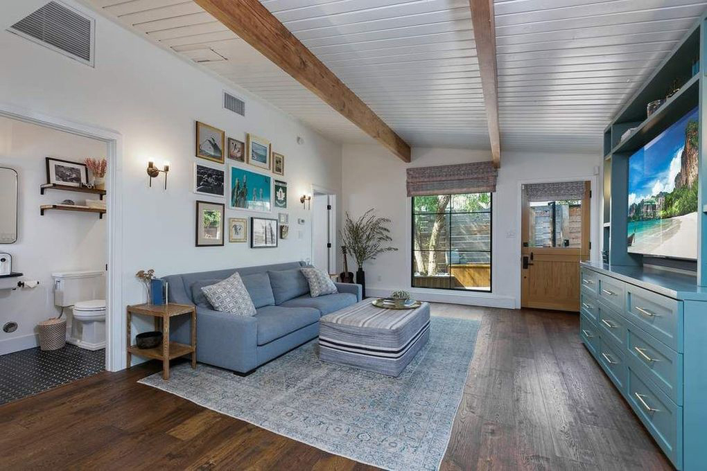 Rumah Mungil hanya 85 Meter Persegi Ini Dijual Rp15 Miliar