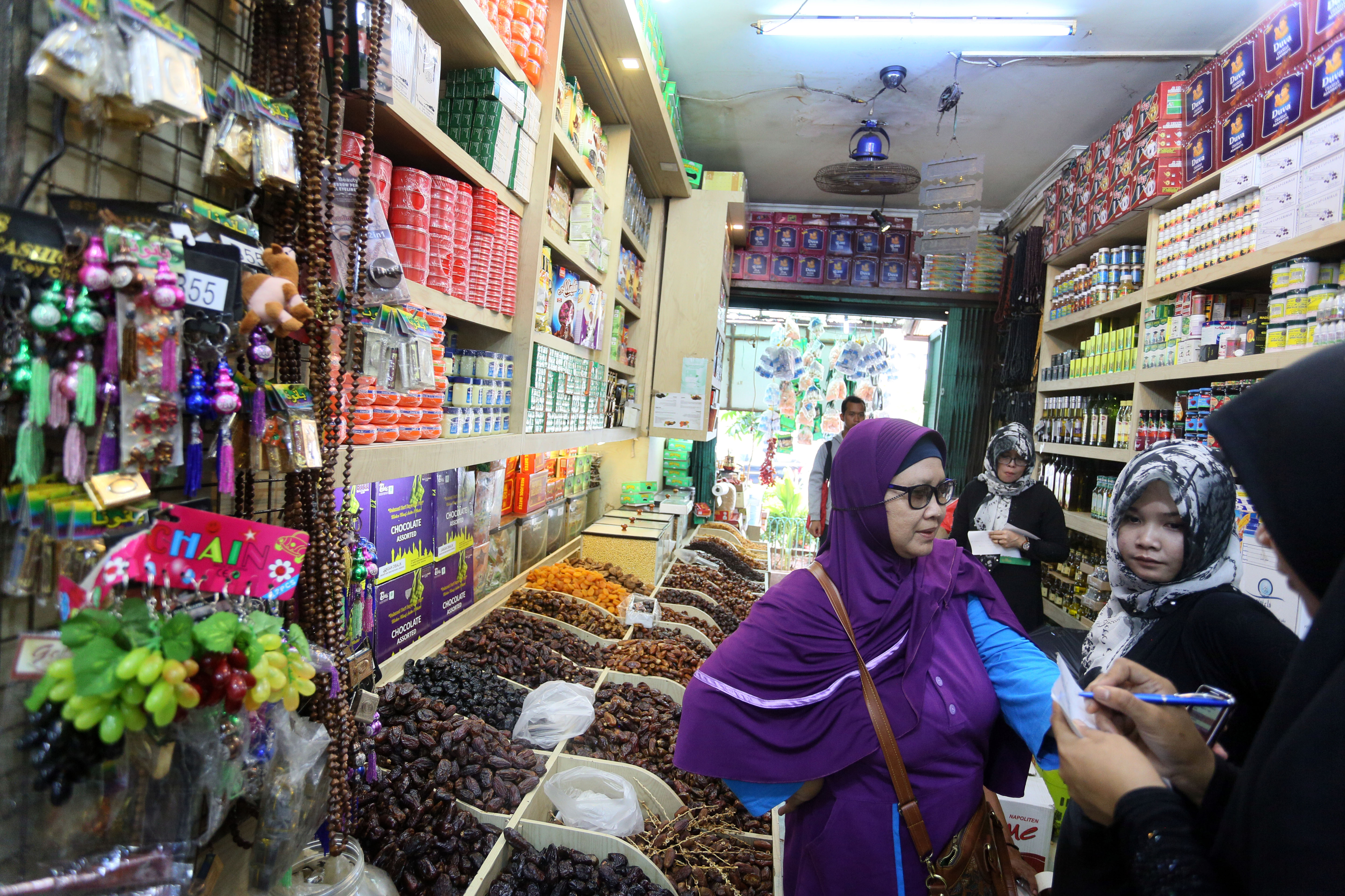 Ibadah ke Tanah Suci, Beli Oleh-oleh di Tanah Abang