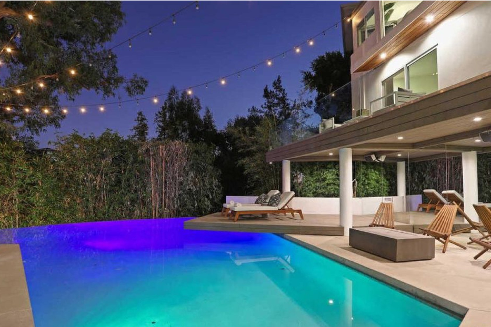 Hasley Jual Rumah Bergaya Modern di Los Angeles