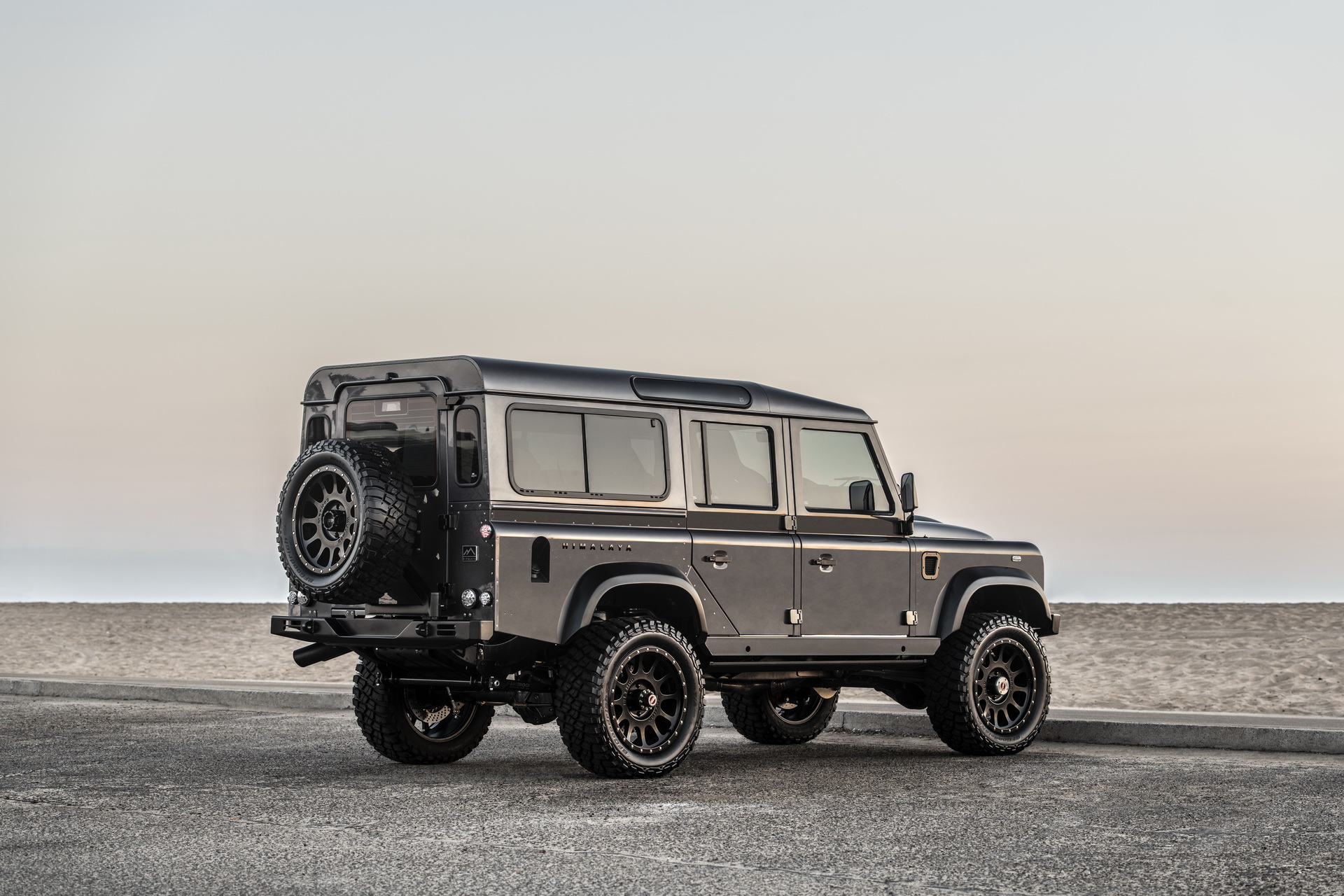 Land Rover Defender 'Himalayan', Makin Gagah & Modern