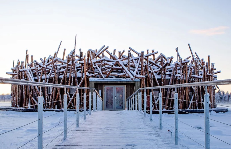 Arctic Bath, Hotel Apung Menyerupai Sarang Burung