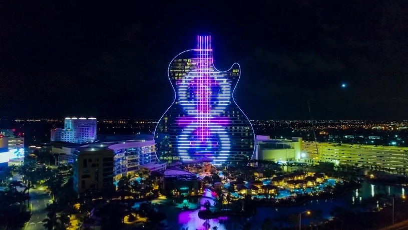 Hotel Hard Rock Berbentuk Gitar di Florida