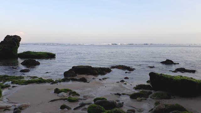 Mencari Ketenangan di Uluwatu