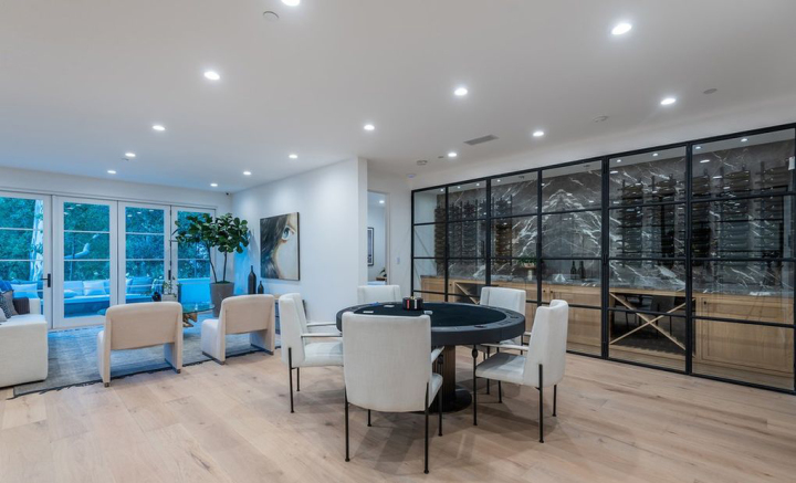 Juri America's Got Talent Jual Rumah Rp150 Miliar