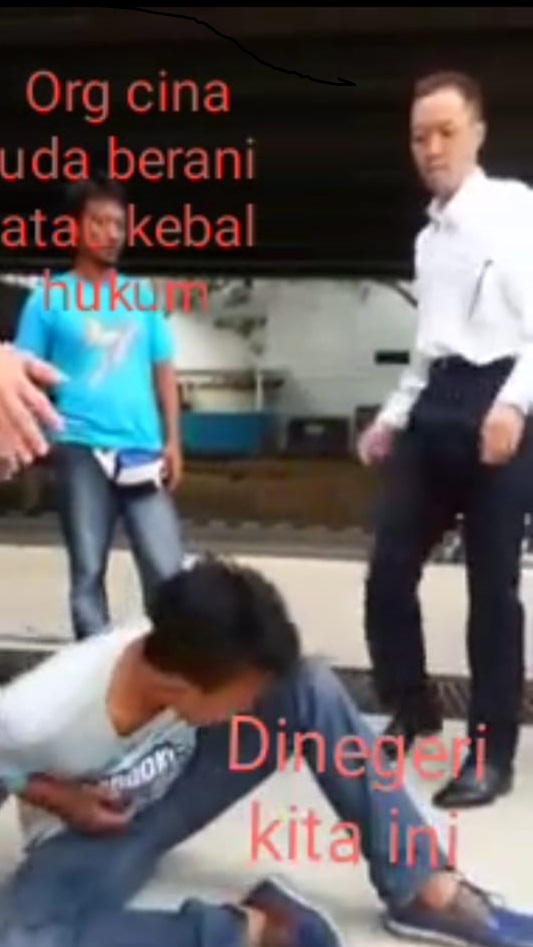 [Cek Fakta] Pria Tiongkok Tendang Wajah Anak Indonesia? Ini Faktanya