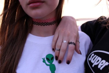 Kembalinya Tren <i>Fashion</i> 90'an di Akhir Tahun