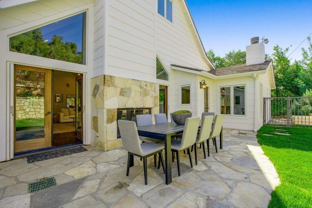 Intip Rumah Baru Iggy Azalea yang Berusia Puluhan Tahun