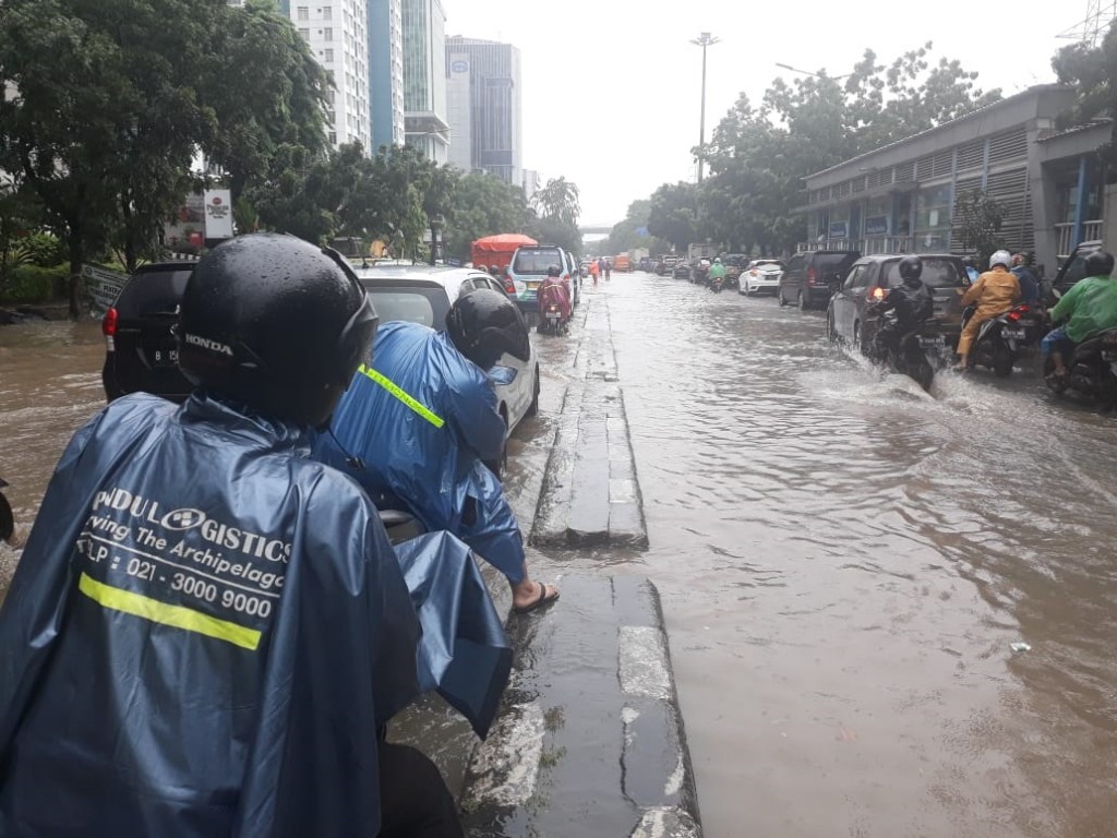 13 RW di Jakarta Timur Masih Tergenang