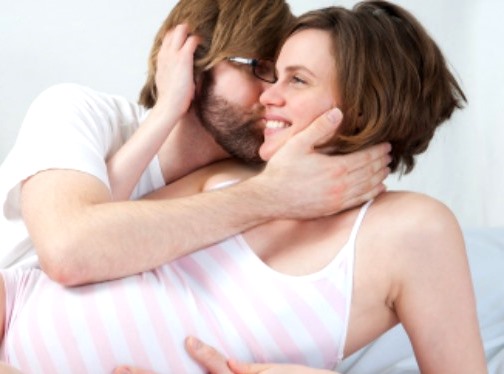 Lanjut atau Berhenti, Melakukan Hubungan Seks Ketika Hamil