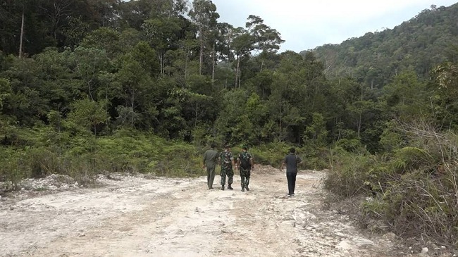 Mengunjungi Tentara Langit