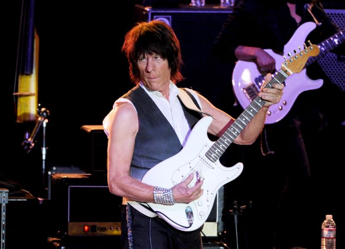 Profil dan Perjalanan Karier Gitaris Legendaris Jeff Beck