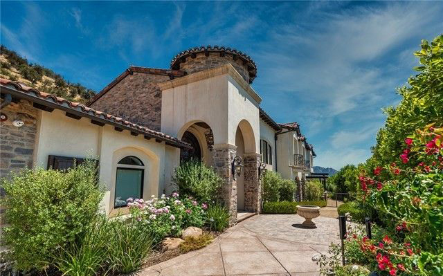 Rumah 'Barbie' Jeffree Star Dijual Rp53 Miliar