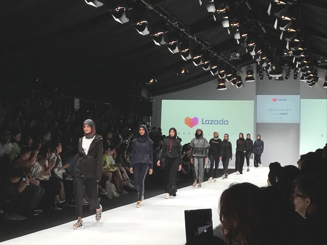 Kolaborasi Jenahara dan Noore Sport di Panggung JFW 2020