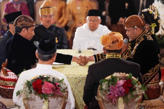 Semarak Pesan Pertalian Bobby-Kahiyang