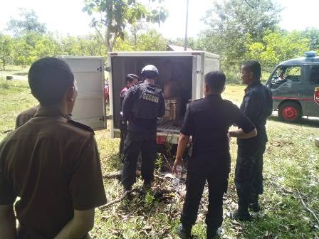 Kejari Makassar Musnahkan Ribuan Detonator dan Bahan Peledak