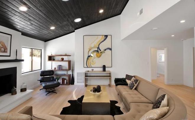 Jennifer Lopez Beli Rumah Sederhana di Los Angeles