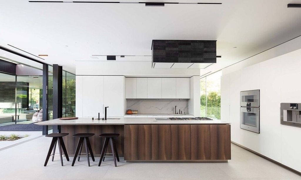 Intip Mewahnya Rumah Sewa John Legend dan Chrissy Teigen