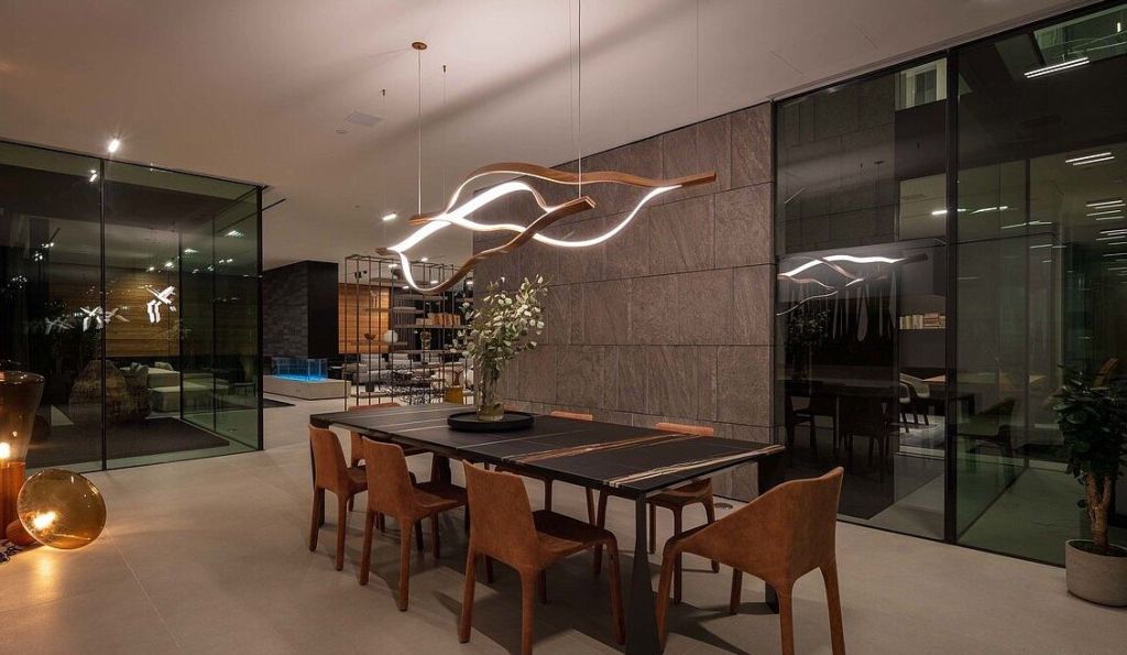 Intip Mewahnya Rumah Sewa John Legend dan Chrissy Teigen