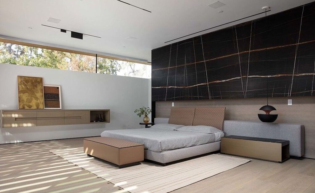 Intip Mewahnya Rumah Sewa John Legend dan Chrissy Teigen