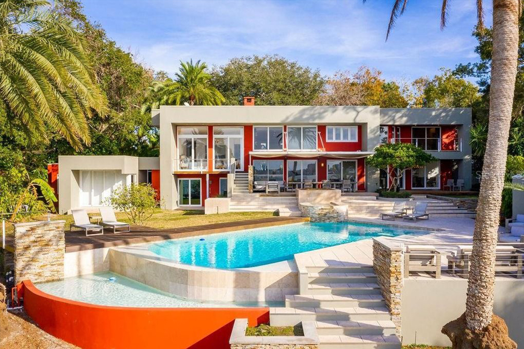 John Travolta Jual Rumah Tepi Pantai Rp57 Miliar