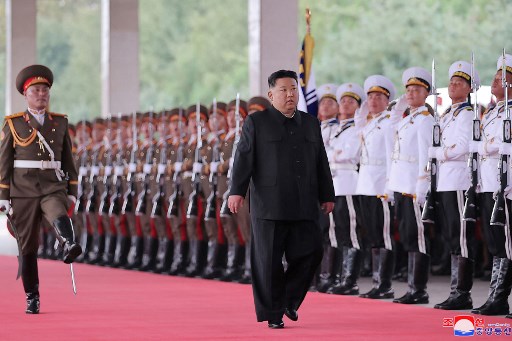 Naik Kereta, Kim Jong-Un Sudah Tiba di Rusia untuk Bertemu Vladimir Putin