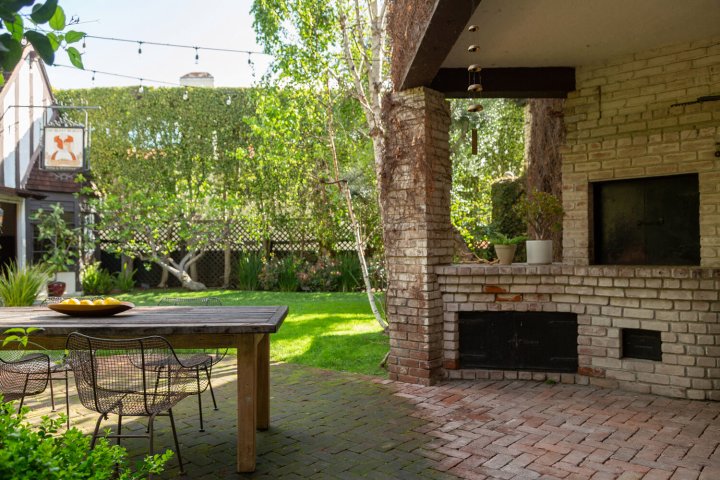 Rumah Aktor Pearl Harbor Dijual Rp64 Miliar