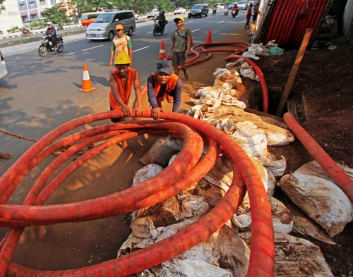 Pemerintah Akui Kabel Bawah Tanah di Jakarta Berantakan