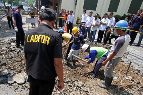 Pemerintah Akui Kabel Bawah Tanah di Jakarta Berantakan