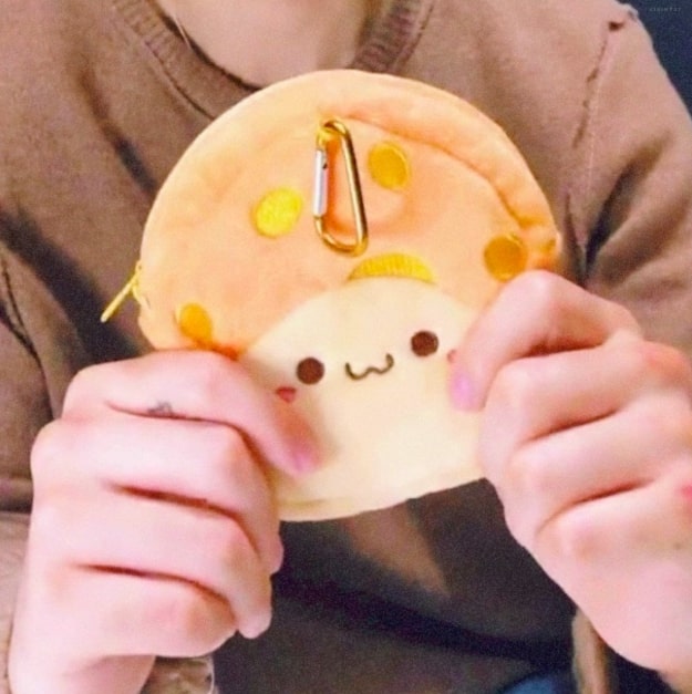 Unik! Ini Hadiah Ulang Tahun Jimin dari Member BTS