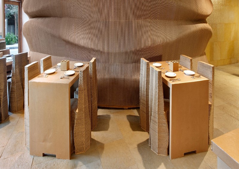 Ramah Lingkungan, Interior Kafe Dibuat dari Kardus