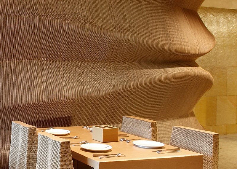 Ramah Lingkungan, Interior Kafe Dibuat dari Kardus