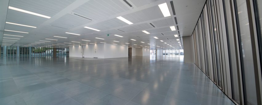 London Miliki Gedung Menyerupai Kaleng