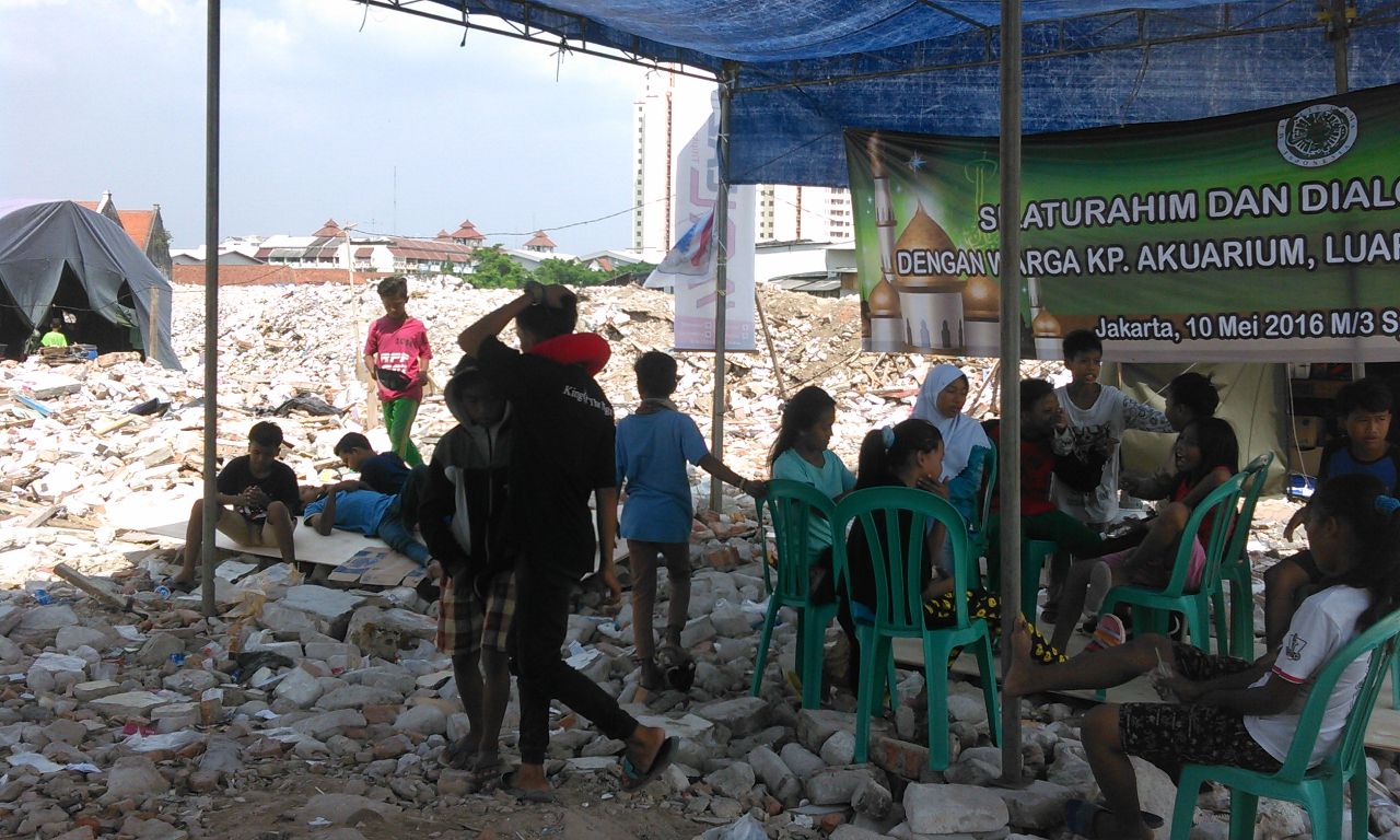Sebulan Digusur, Warga Kampung Akuarium Tinggal di Tenda