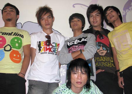 Band Melayu Menolak Layu