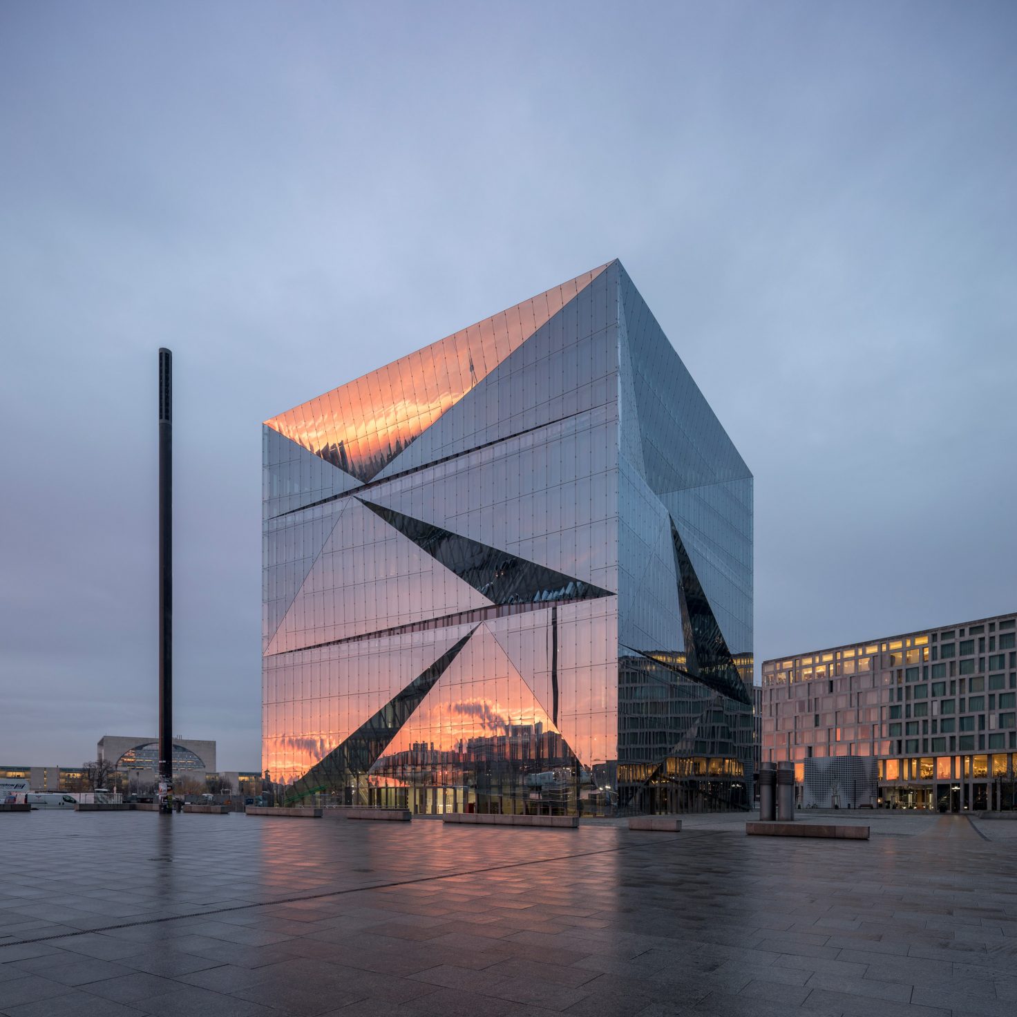 Perkantoran Hemat Energi di Berlin Berbentuk Kubus