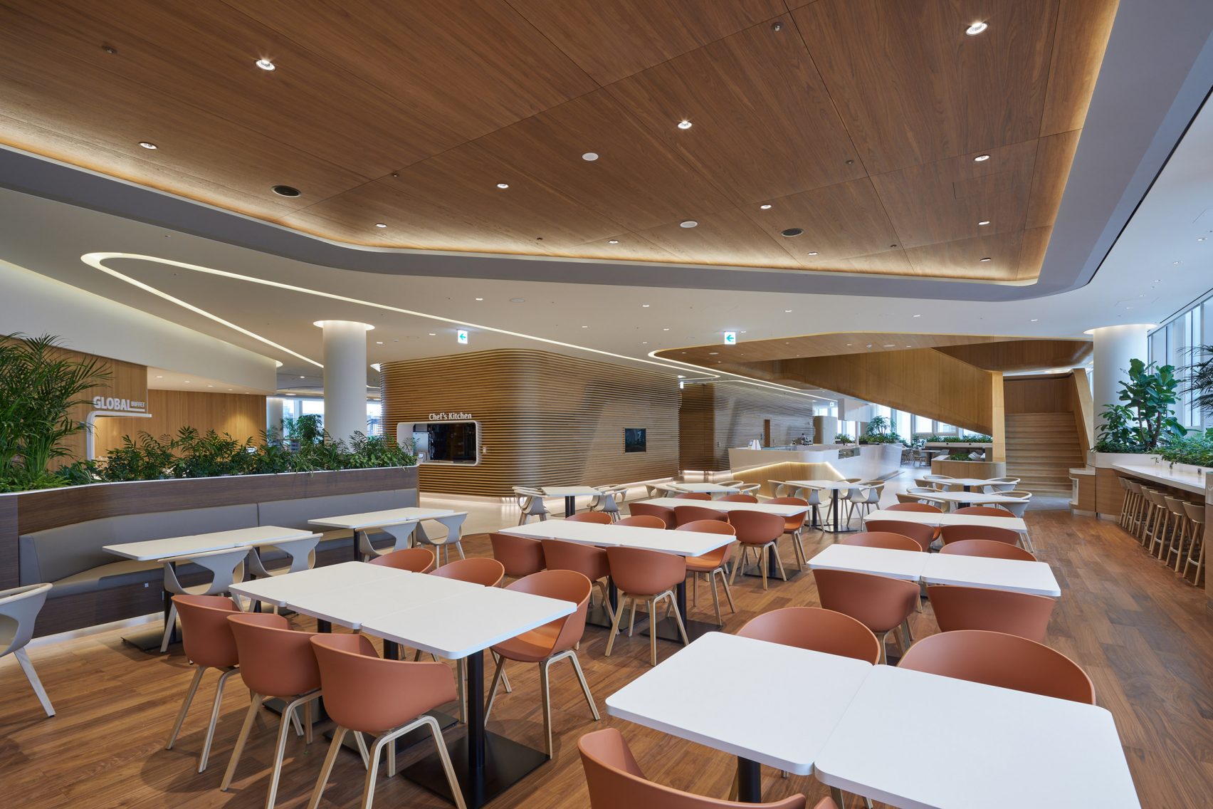 Gedung Perkantoran di Seoul yang Ramping dan Anti Panas