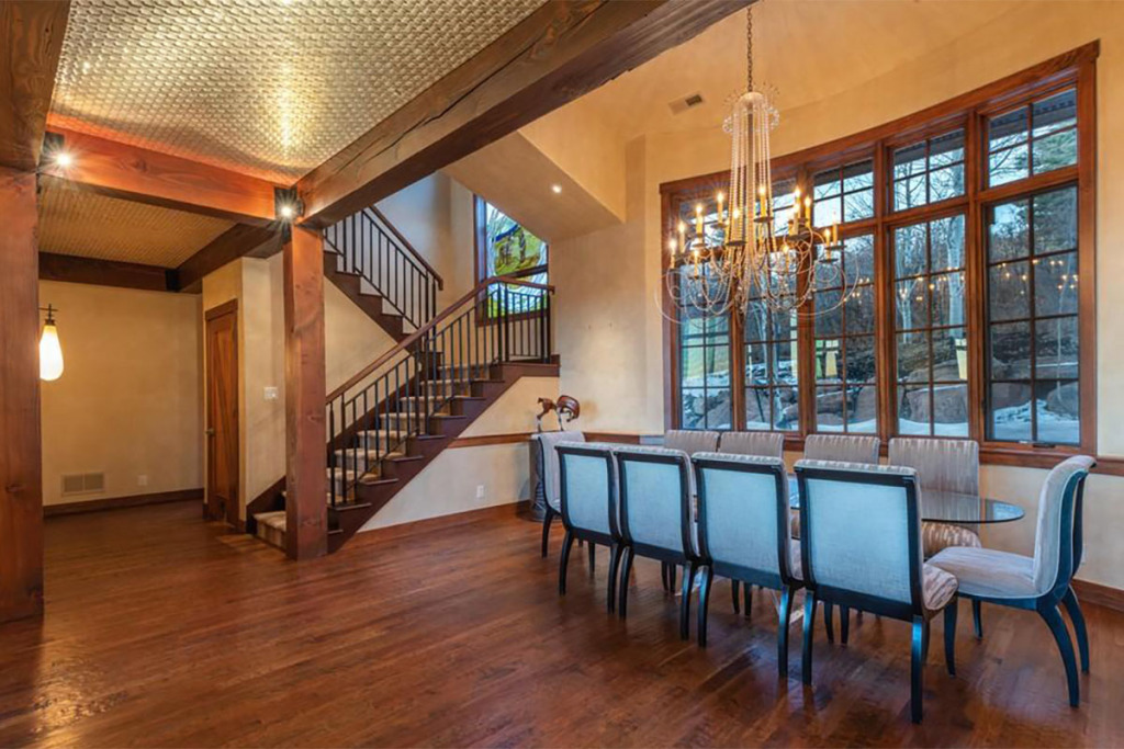 Pasangan Selebritas Ini Jual Properti Rp56 Miliar