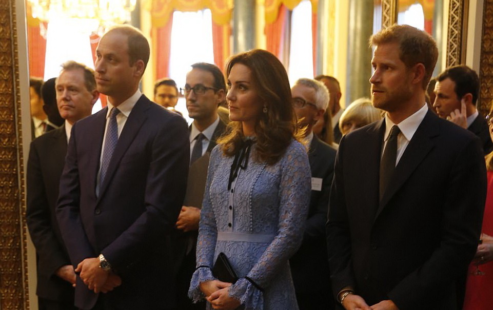 Kate Middleton Memperlihatkan Kehamilan Ketiganya untuk Pertama Kali